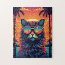 Maine Coon-katt med solglasögon på stranden