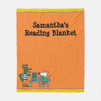 Maisy och vänner tycker om bibliotek fleecefilt