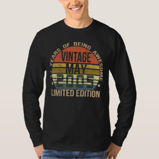 Maj 17 år gammal Vintage 2005 17:e födelsedagen T Shirt