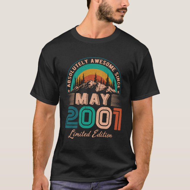 Maj 2001 Födelsedag Fantastisk sedan maj 2001 T Shirt (Framsida)
