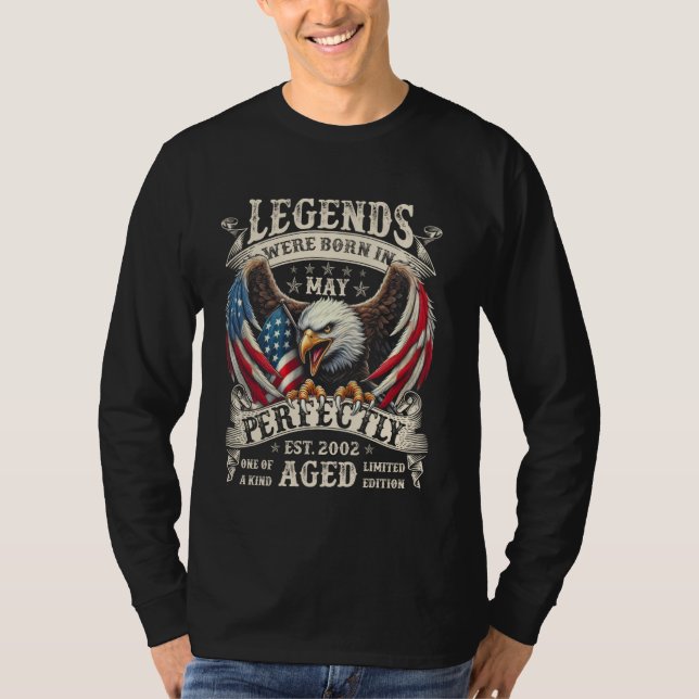 Maj 2002 Retro 23-årspresenter för män 23 år T Shirt (Framsida)