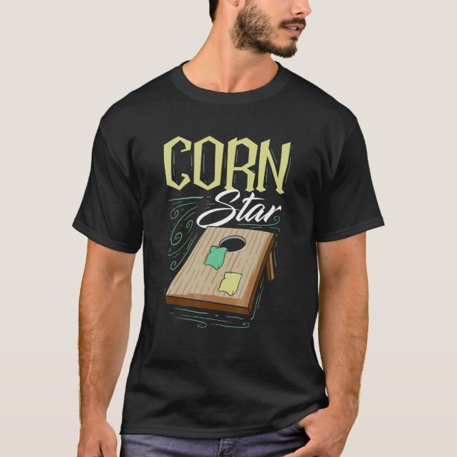 Maj Star Cornhole Player T Shirt (Framsida)