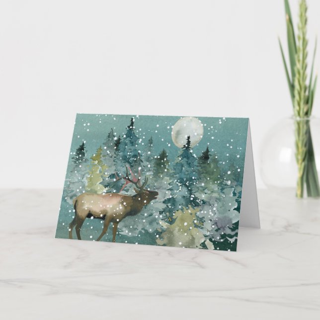 Majestätisk älg i skog med fullmåne och snöfall helgkort (Framsida)