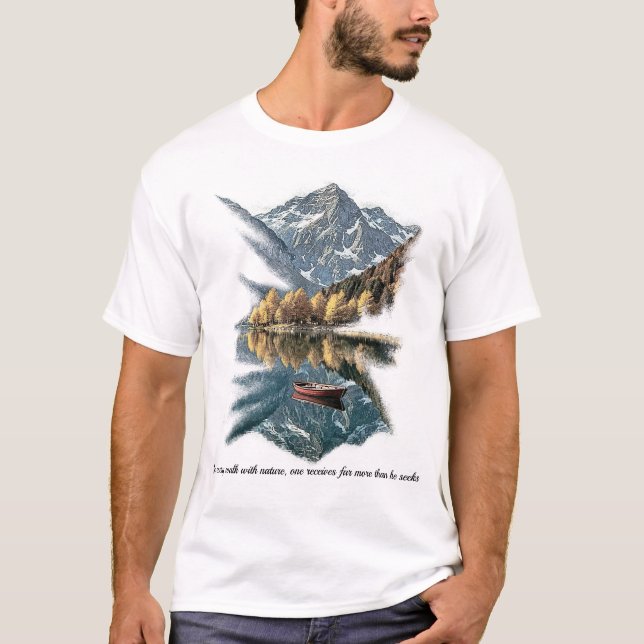 Majestätisk Bergsreflection & Röd Båt Naturkonst T Shirt (Framsida)