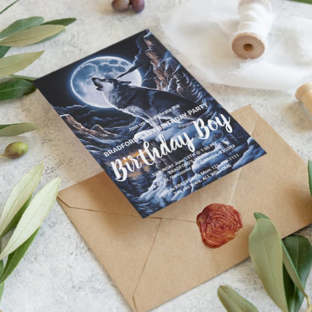 Majestätisk jordsvin i lugnt fält vykort (Skapare uppladdad)