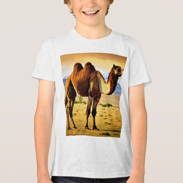 Majestätisk mongolisk baktriisk kamel i 8K Ultra H T Shirt (Framsida)