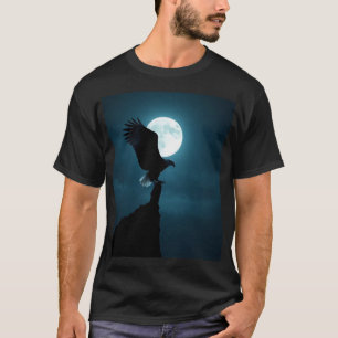Majestätisk Örn i Månbelyst Skog Konstnärlig Grafi T Shirt