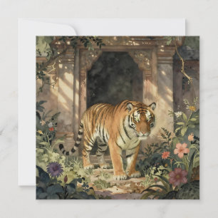 Majestätisk tiger som går genom gamla sanddyner