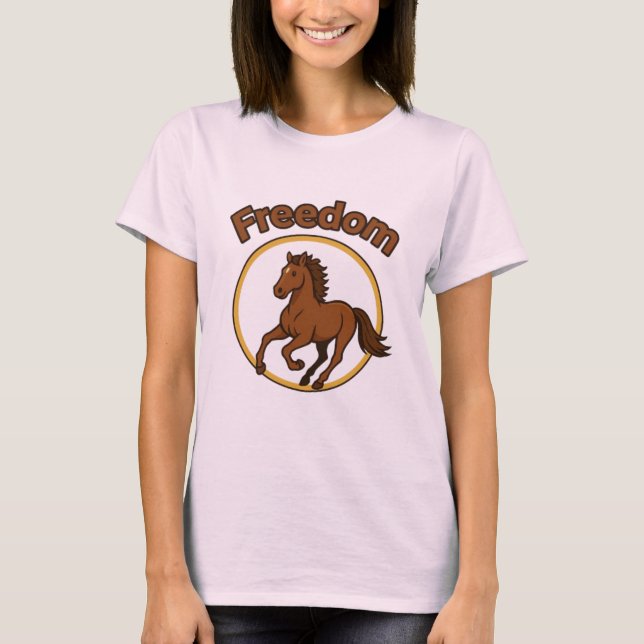 **Majestic Arabian Horse in the Golden Desert** T Shirt (Framsida)