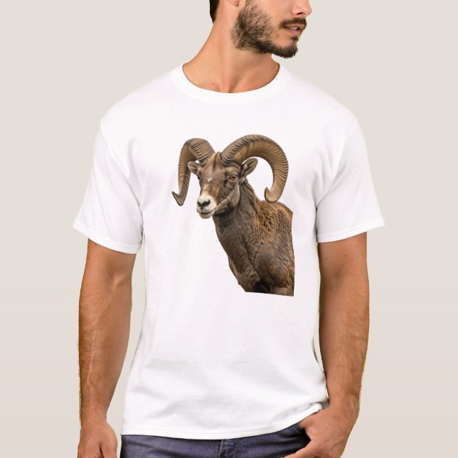 Majestic Bighorn Sheep on Rocky Hillside T Shirt (Framsida)