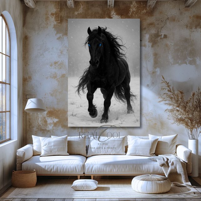 Majestic Black Stallion in Dreamy Winter Ligcape Canvastryck (Skapare uppladdad)