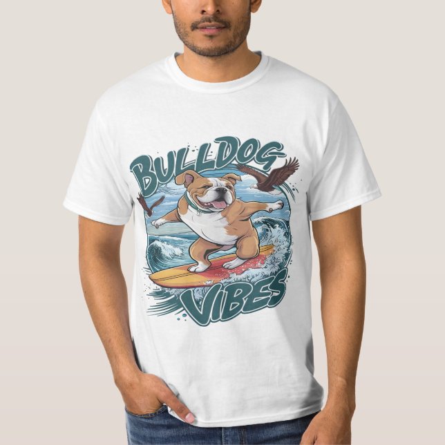 Majestic Bulldog Surfer Surfing T Shirt (Framsida)