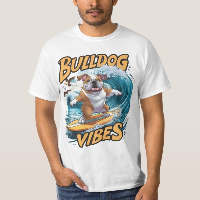 Majestic Bulldog Surfer Surfing T Shirt (Framsida)