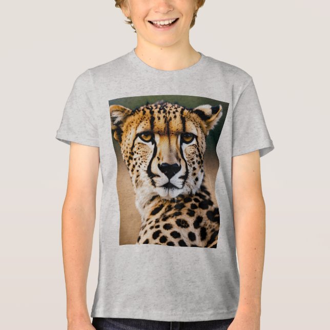 Majestic Cheetah – Speed and Grace of the Savannah T Shirt (Framsida)
