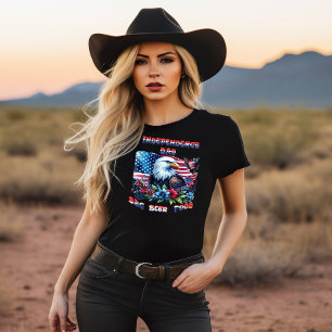 Majestic Eagle som flyger Independence day T Shirt