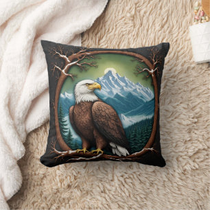 Majestic Eagle som förbiser snutar berg Kudde
