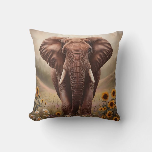Majestic Elephant i Wildblomma Fält Kudde (Framsida)