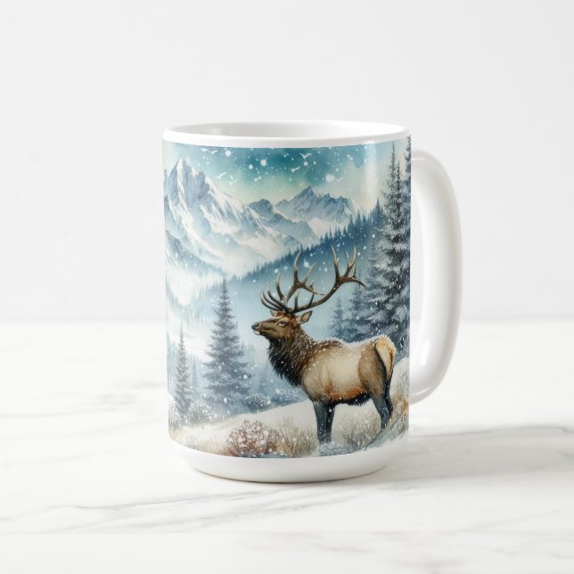 Majestic Elk Stands Amidst Snö-täckta berg Kaffemugg (Framsida höger)