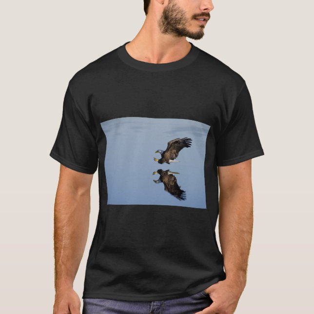 Majestic Flies Eagle T Shirt (Framsida)