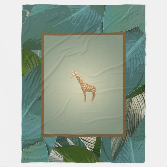 Majestic Giraffe, omgiven av Grönt Löv Fleecefilt (Framsidan)