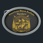 Majestic Guld Buffalo in Mountain Ligcape<br><div class="desc">En slående guld-bison står stolt i ett typiskt bergslandskap. Torktoppar och evergreen träd omger djuret,  medan fåglar ligger under ett strålande sol. Den här scenen fångar naturens och djurlivets skönhet.</div>