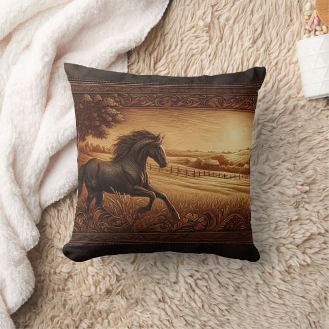 Majestic Horse Galloping in Golden Sunrise Fält Kudde (Filt)