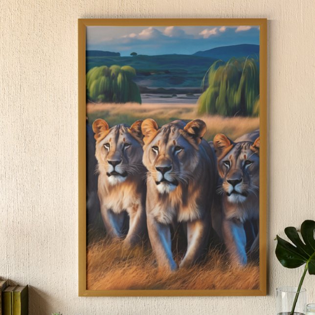 Majestic Lejon Roaming genom Verdant Fält Poster (Skapare uppladdad)