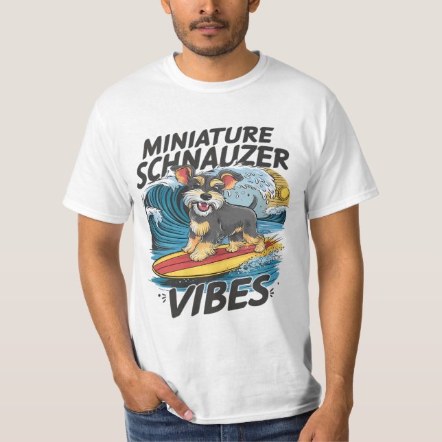 Majestic Miniature Schnauzer Surfing A Wave T Shirt (Framsida)