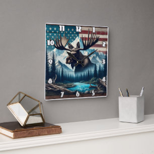 Majestic Moose against Mountain och American Flagg Fyrkantig Klocka