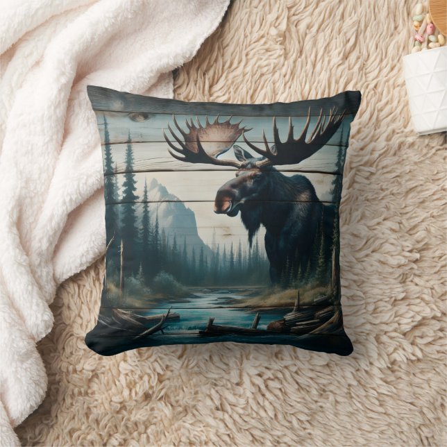 Majestic Moose in Serene Forest Landscape Kudde (Filt)
