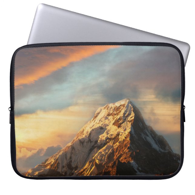 Majestic Mountain Laptop Fodral (Framsidan)