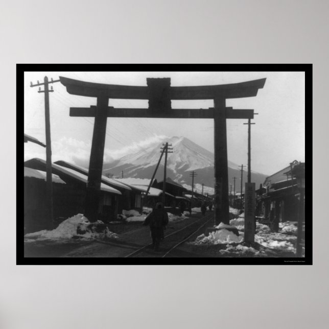 Majestic Mt. Fuji, Japan 1909 Poster (Framsidan)