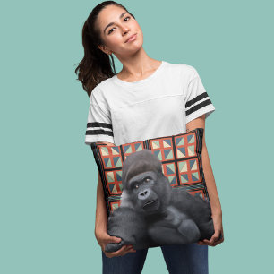 Majestic Sitta Gorilla on Red Geometric Wildlife Kudde
