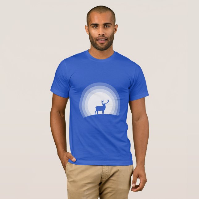 Majestic Stag Silhouette Under Lunar Light T Shirt (Hel framsida)