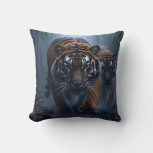 Majestic Tigers in a Foggy Jungle Kudde