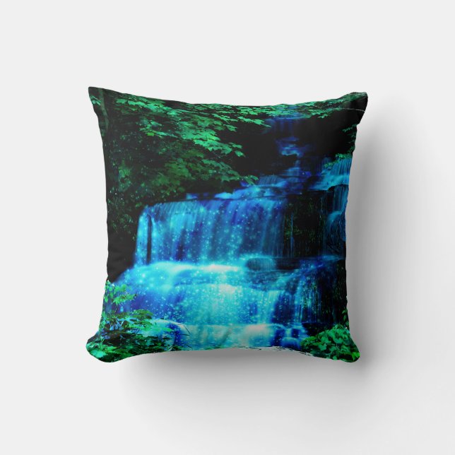 Majestic Waterfall Kudde (Framsida)