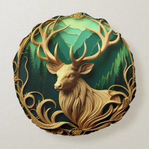 Majestisk buck som ser ut i en serenskog rund kudde