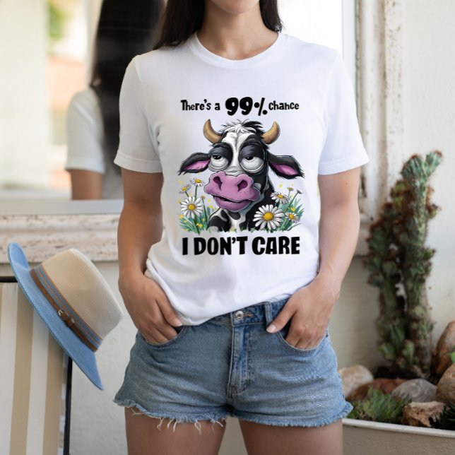 Majestisk monokrom ko med en blåsande näsa t shirt (Skapare uppladdad)