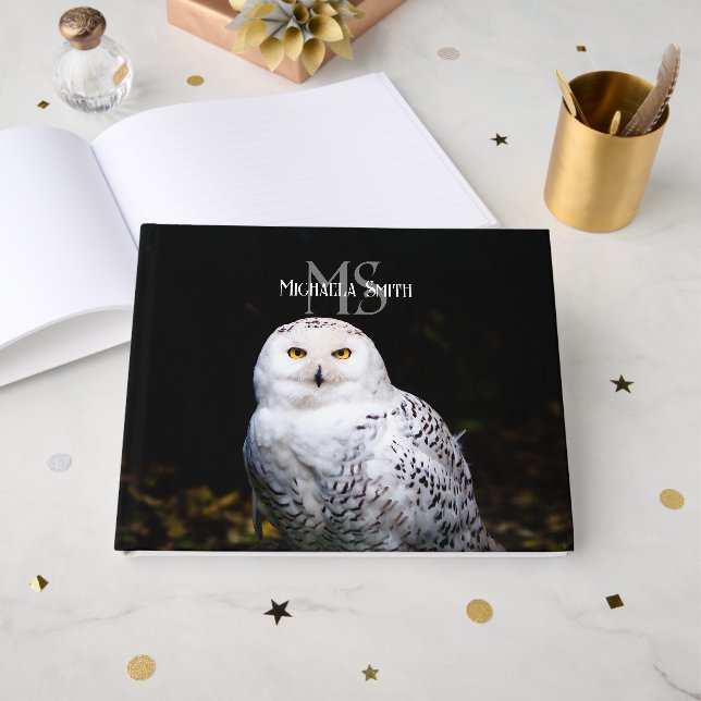 Majestisk vinter snöuggla monogram anpassat namn gästböcker (Framsida Öppen)