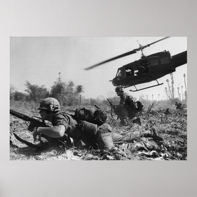 Major Crandall's UH-1D Helicopter i Vietnam Krig Poster (Framsidan)