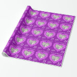 Maka Ametyst-jubileumsfoto och årsomläggning Presentpapper<br><div class="desc">Bröllop-årsdagen är papper i lila. Anpassa den här ametyårsdagen papper med ditt eget foto- och hustru-namn och jubileumsår. För närvarande läser jag 33 år för min kära fru Joanna Lycklig Ametyst-årsdagen. Vackra lila ametyst-stenar påverkar en hjärtformtryckt grafik 33:e Amethyst Bröllop-årsdagen som slår in pappra ideal för att figurera en speciell...</div>
