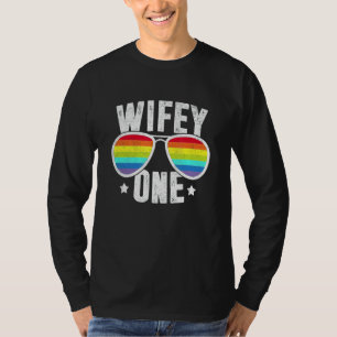 Maka en två Brides LGB Lesbisk Bröllop Rainbow M T Shirt