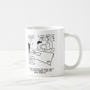 Maka klagar över att spela kort kaffemugg