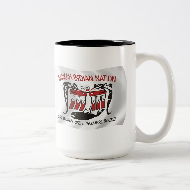 Makah-stammens flaggmugg Två-Tonad mugg (Höger)