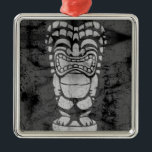 Makapuu Beach Hawaiian Laughing Tiki Batik Julgransprydnad Metall<br><div class="desc">En skrattande symbol med en batik struktur. Den här stilen påminner om de mönster som används i vintage-aloha-skjortor på 40- och 50-talen. Den här designen finns i flera färgrutor.</div>