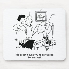 Make försöker inte få träet musmatta