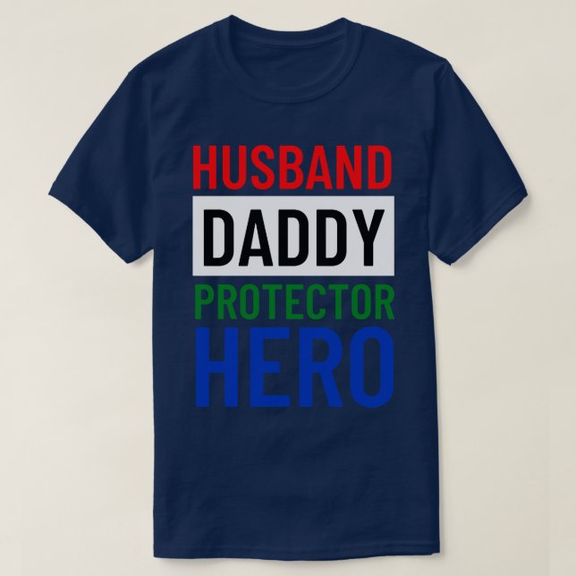 Make pappa Protector Hero Fars dag Funny Gif T Shirt (Design framsida)