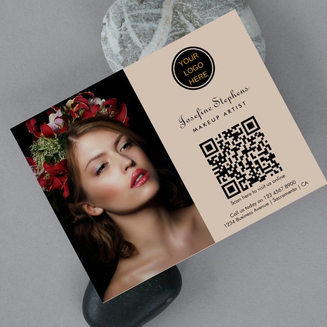 Makeup Artist Beauty Salon Business Logotyp QR-kod Reklamblad (Skapare uppladdad)