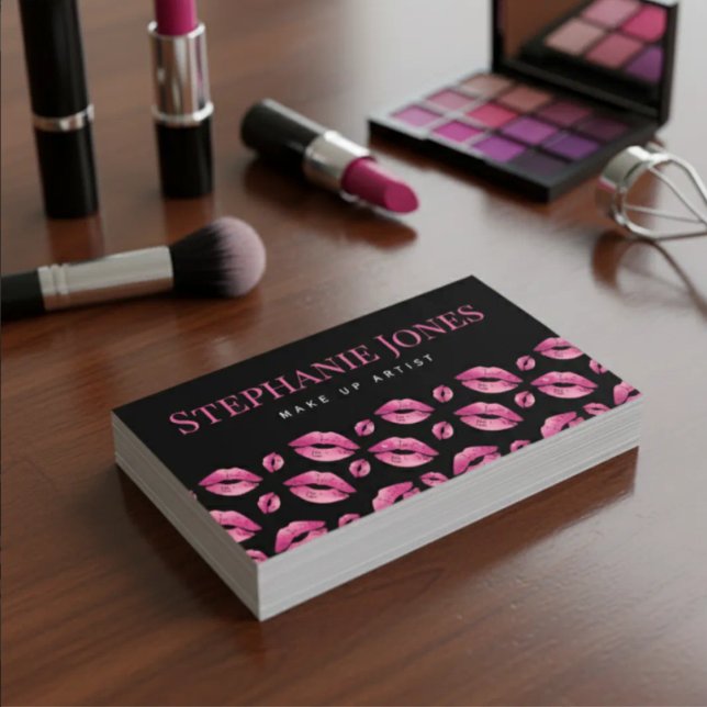 Makeup Artist Lips Pattern Cute Pink & Black Visitkort (Skapare uppladdad)