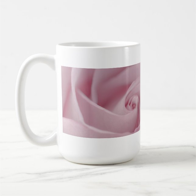 Makrobild på rosa ros kaffemugg (Vänster)